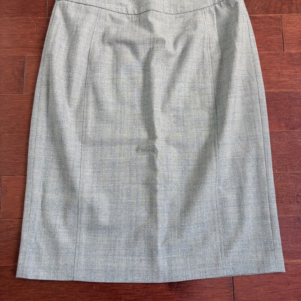 Brooks Brothers Classic Gray Pencil Skirt
